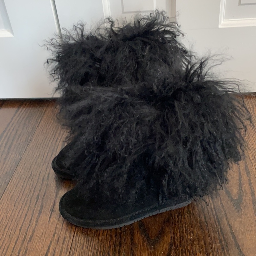 Bearpaw Girls Black Lamb Fur Boo Boots size 1 - Picture 3 of 8